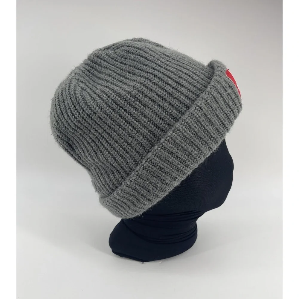 The North Face Gray Rib Knit Beanie Hat Red Box Logo Winter‎ Unisex OSFA